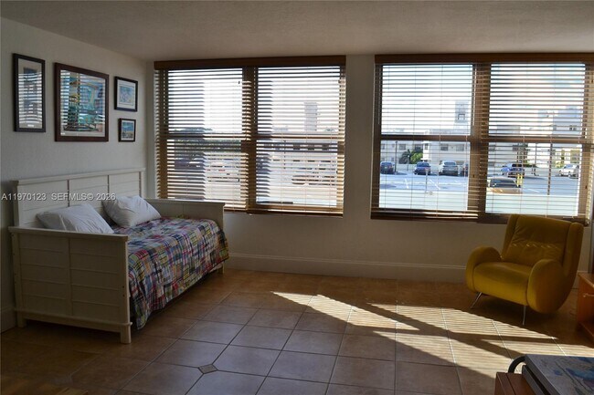 Photo - 2899 Collins Ave Unit 440