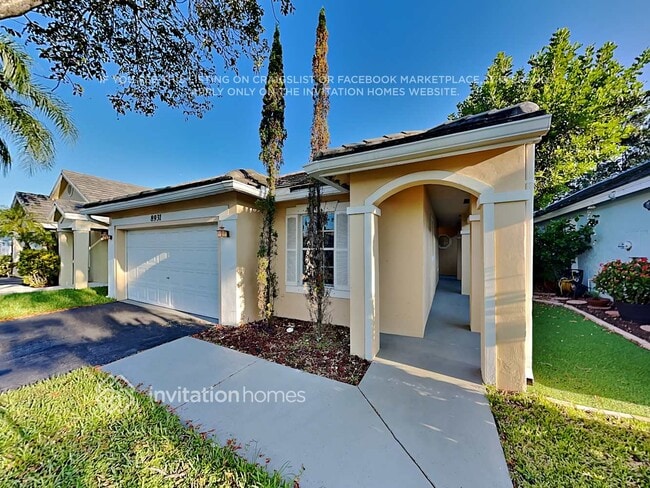 Building Photo - 8931 Lake Park Cir N Rental