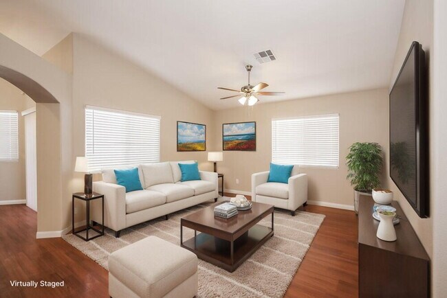 Photo - 615 Stonehurst Dr