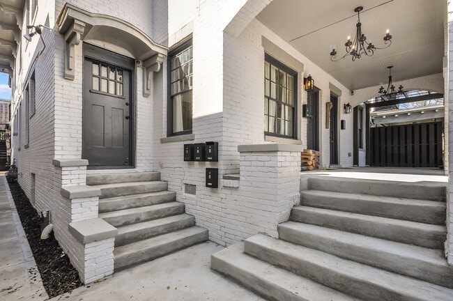 Photo - Beautifully Updated Midtown Studio Apartment Walking Distance to Piedmont Park!