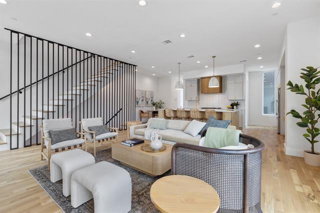 Building Photo - 4330 Dickason Ave