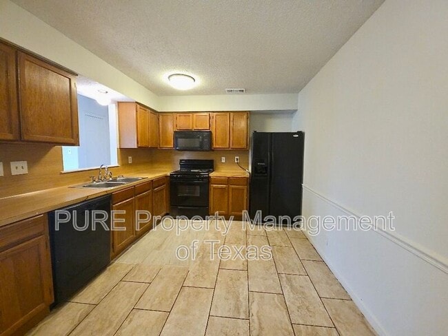 Photo - 801 Country Aire Dr Unit A