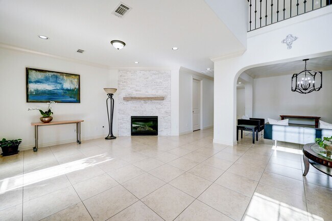 Building Photo - 14470 Summerleaf Ln Rental