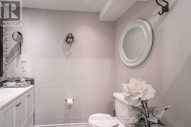 Photo - 2261 Hanbury Ct