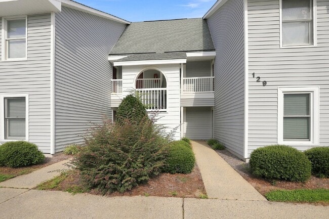Building Photo - 129 W Victoria Ct Unit Apartment E