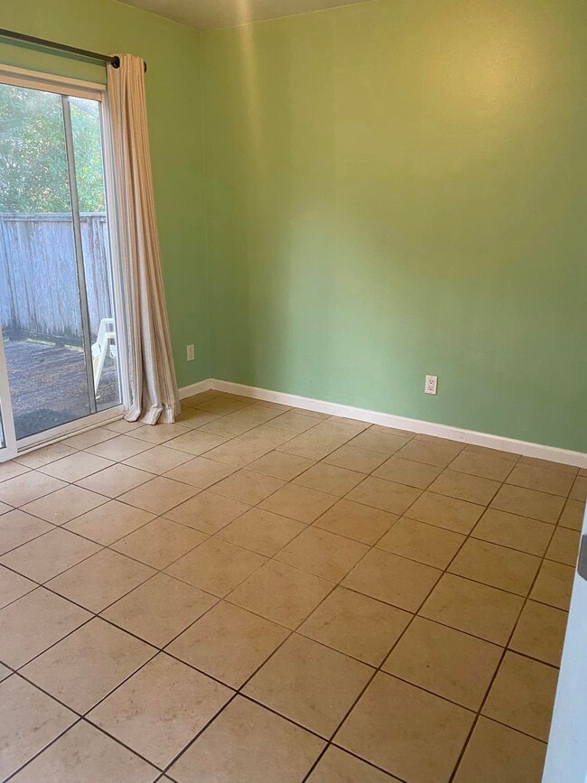 5330 Neptune Ln Unit 2