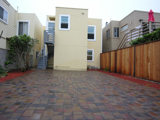 Photo - 825 Geneva Ave