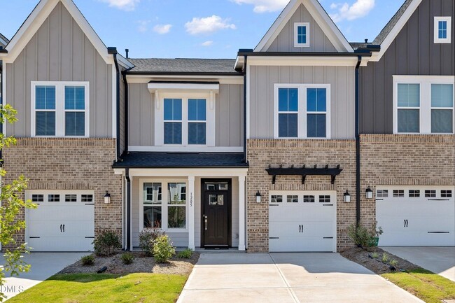 Building Photo - 1205 Bell Heather Rd