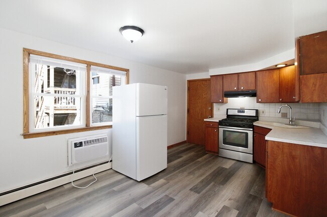 4305 W Lawrence Ave Unit 2S