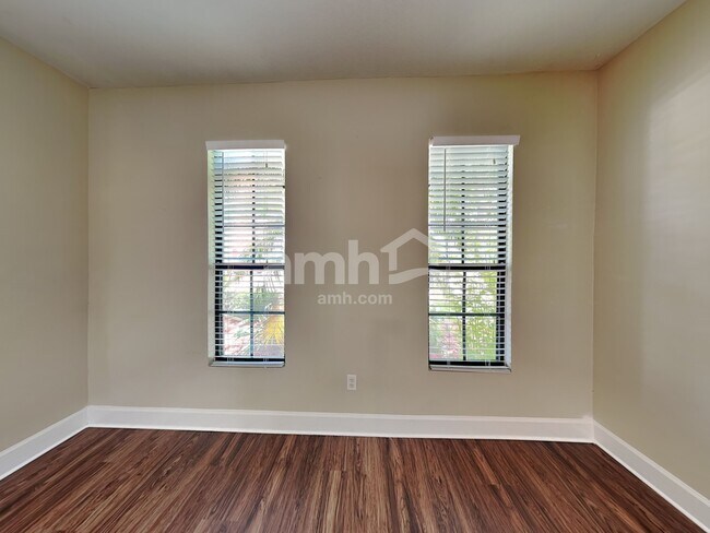 Photo - 2662 Glenridge Cir