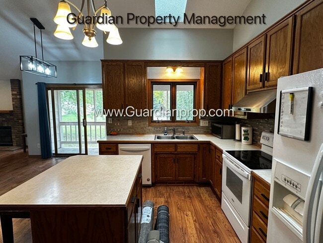 Photo - Maple Grove Single Family Home, 2 Car Gara...