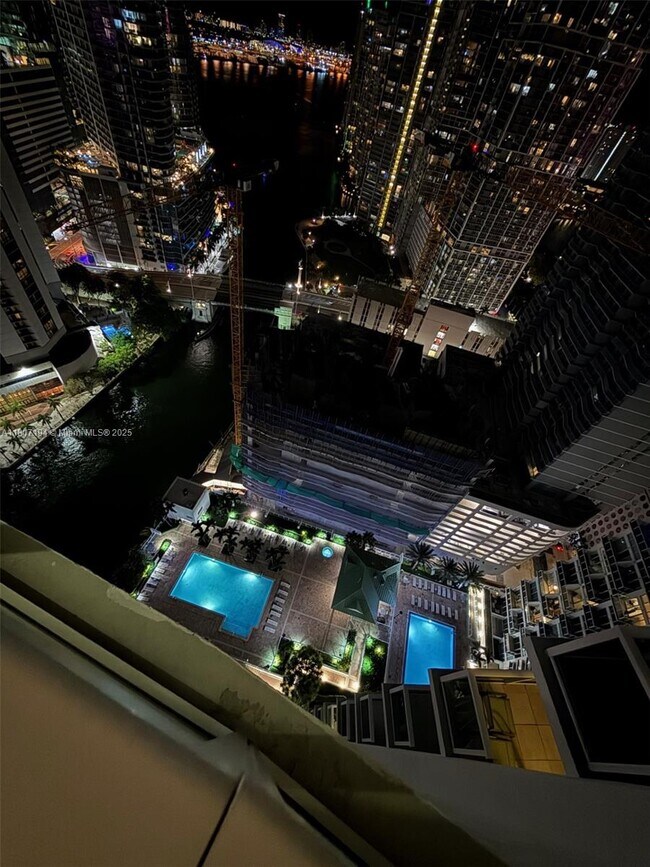 Photo - 31 SE 5th St Unidad 3916