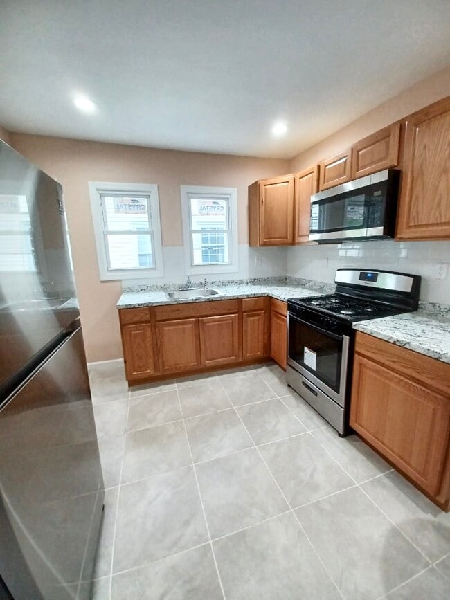 528 S Clinton St Unidad Clinton Street-2nd floor