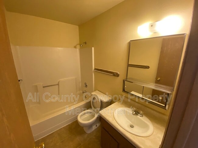 Photo - 3338 Joanna Brunner St Unidad Apt C7