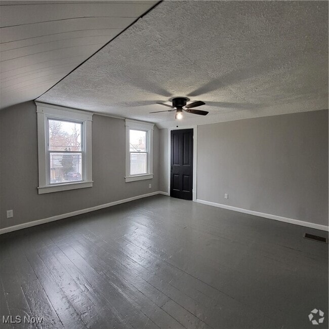 Building Photo - 1309 Buhrer Ave Rental