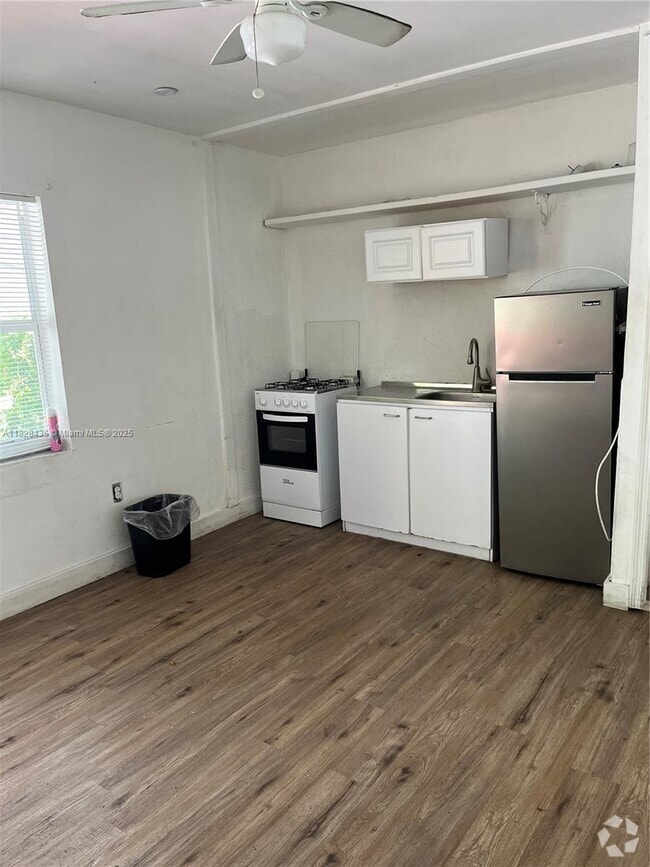 Building Photo - 2299 NE 136th Ter Unit 1 Rental