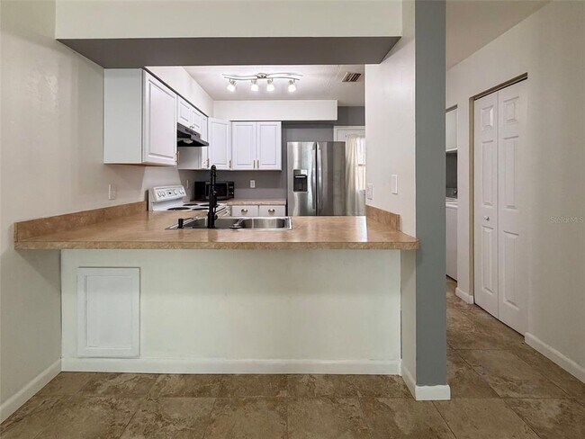 Photo - 2201 SW 39 Dr