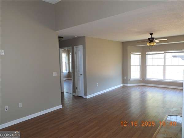 Photo - 172 Lincoln Way