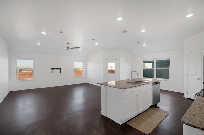 Photo - 608 Double Vision Rd