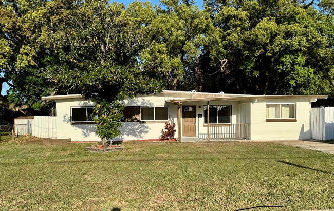 Photo - 275 N Hilltop Dr House