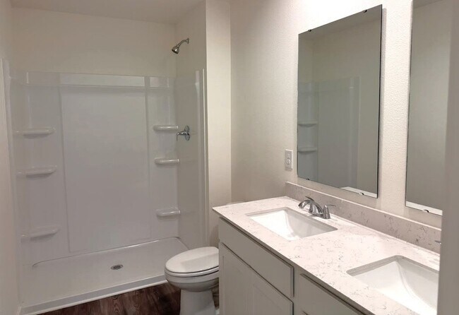Photo - 552 Brookside Dr
