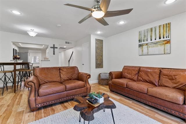 Photo - 4531 N O'Connor Blvd