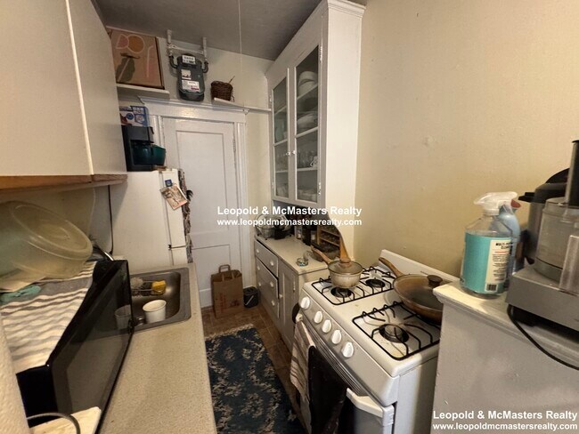 Photo - 156 Kelton St Unit 16