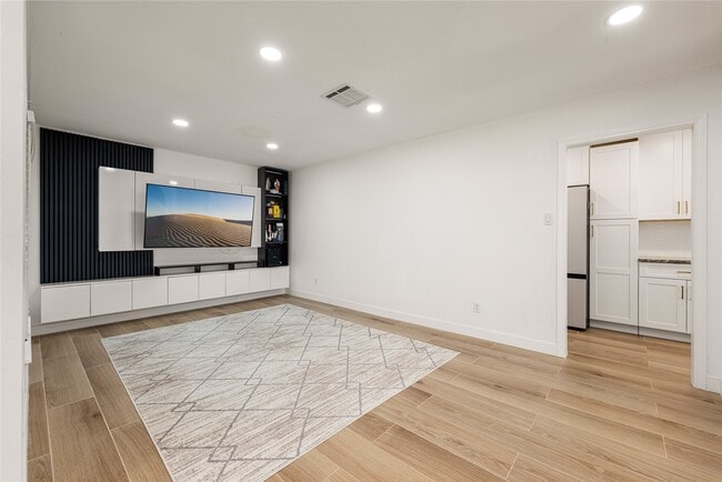 Photo - 3410 Tanglewilde St