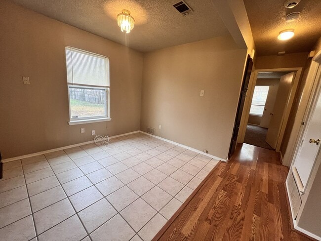 Photo - Great 3 bedroom in Killeen with washer and dryer connections and brand new carpet.