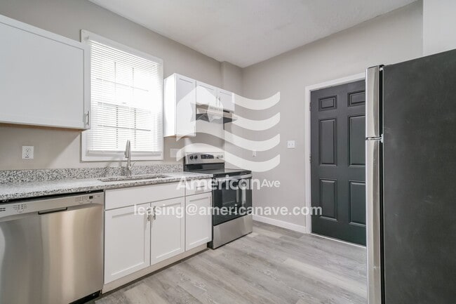 Photo - 268 Gordon Dr