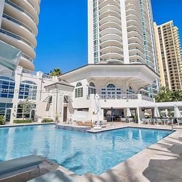 Photo - 16047 Collins Ave
