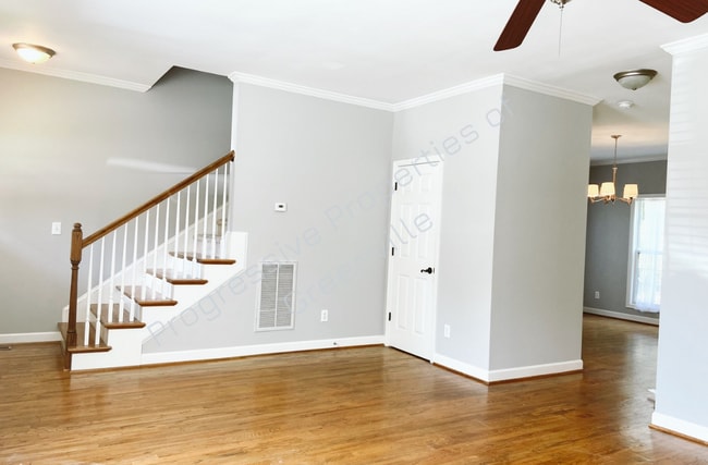 Photo - 203 Ridgecrest Dr