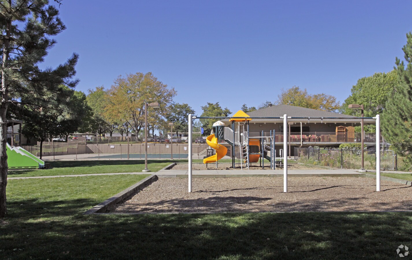 Photo - Garden Court Apartments