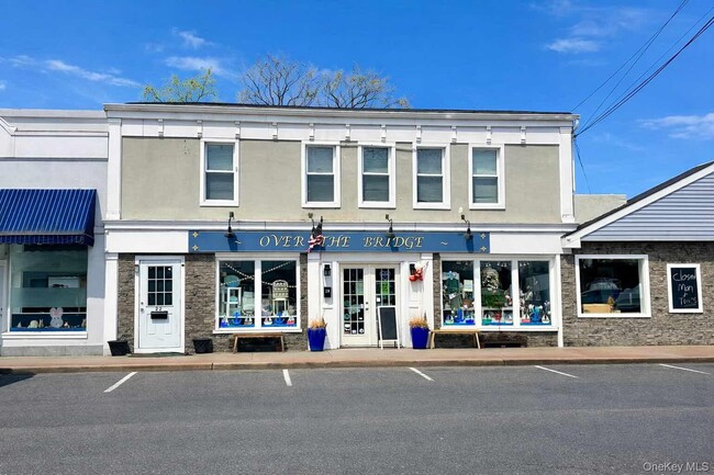 Building Photo - 22 Ludlam Ave Unit 2