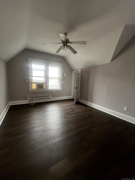 Building Photo - 448 Exeter St Rental