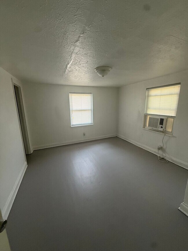 Photo - 208-210 10th Ave Unidad 210 10th Ave