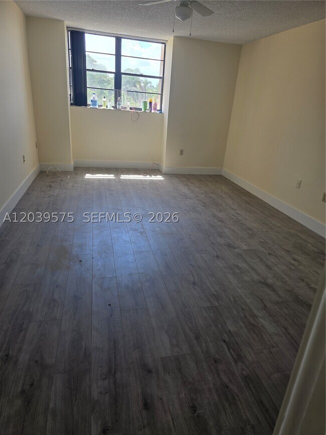 Photo - 10985 SW 107th St Unit 312