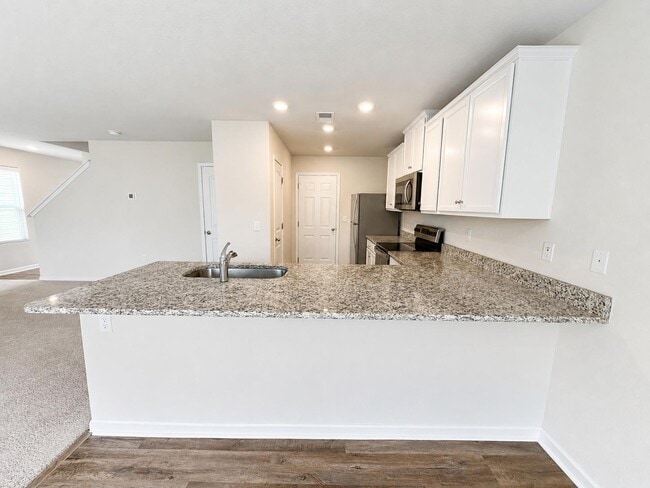 Photo - 8023 Derby Wood Ln