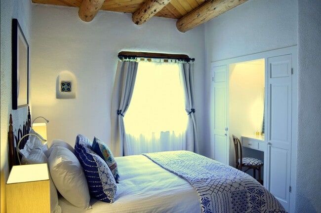 Photo - 226 Kit Carson Rd