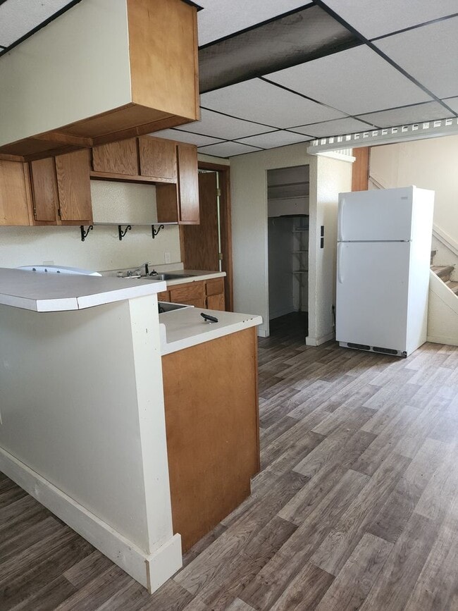 Photo - 304 S Wisconsin St Unidad Basement Apartment