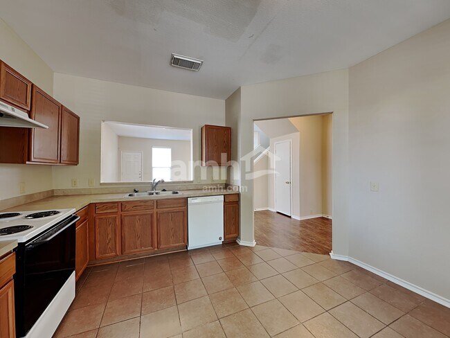 Photo - 6013 Midcrown Dr