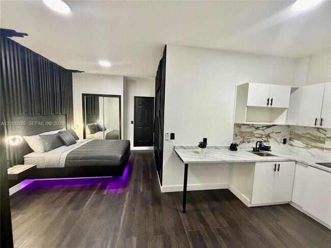 Building Photo - 129xx SW 229th Ln Unit A