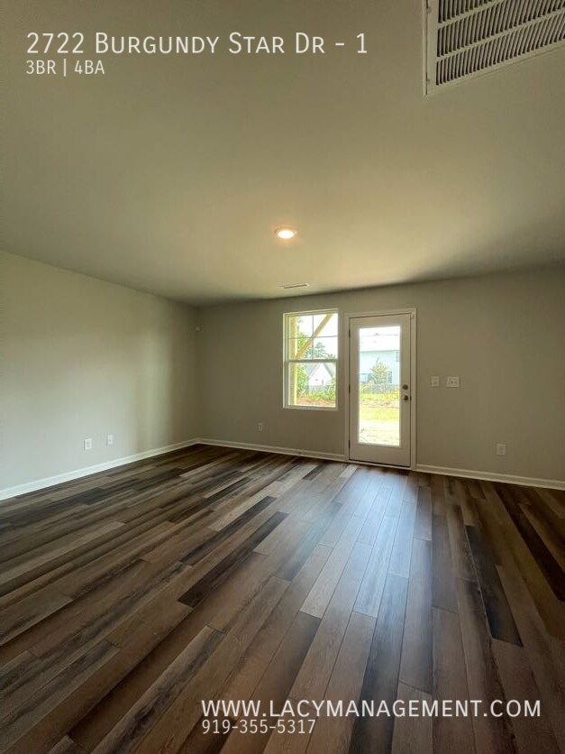 Photo - 2722 Burgundy St