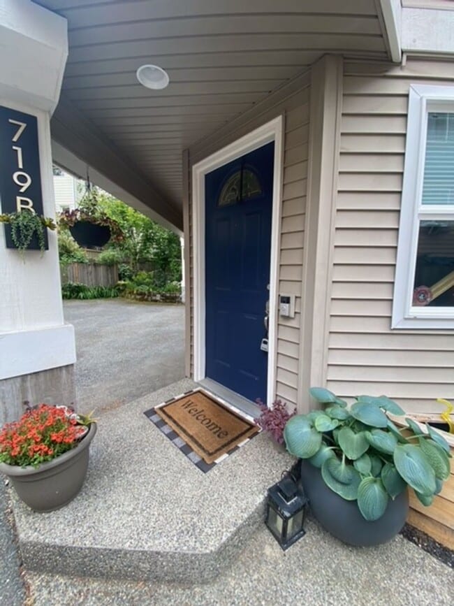 Photo - Greenwood Townhome 2Beds 1.5 Bath- $3,100