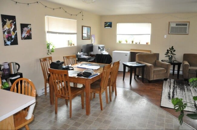 Photo - 324 7th Ave S Unit # 3