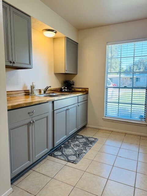 Photo - 3310 Needville Ave