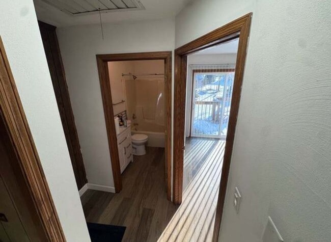 Photo - 926-928 Parkview Dr Unidad 928