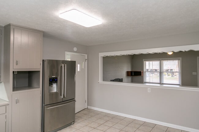 Photo - 302 Salem Rd