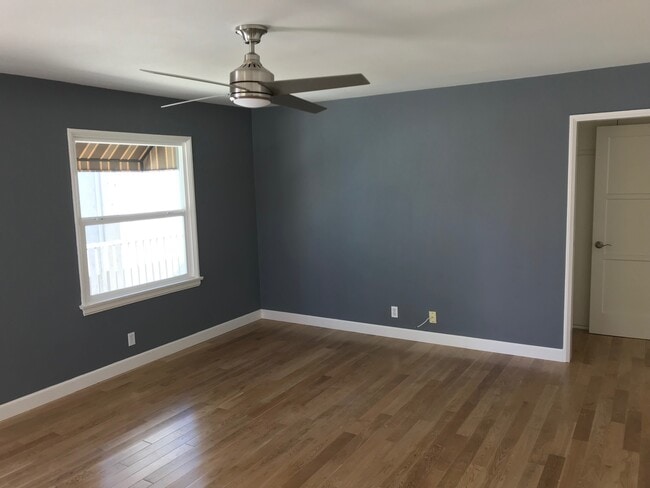 Photo - 12936 Moorpark St Unit #3