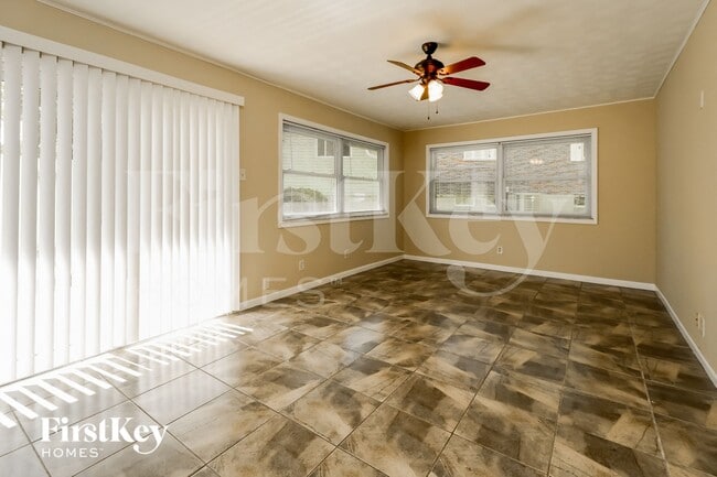 Photo - 13420 Old Jamestown Rd